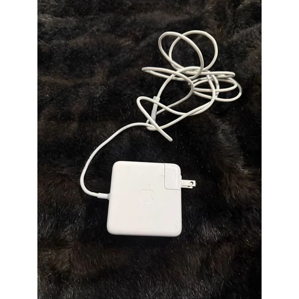 Apple 60W MagSafe Power Adapter (for Previous Generation 13.3-inch MacBook A1344